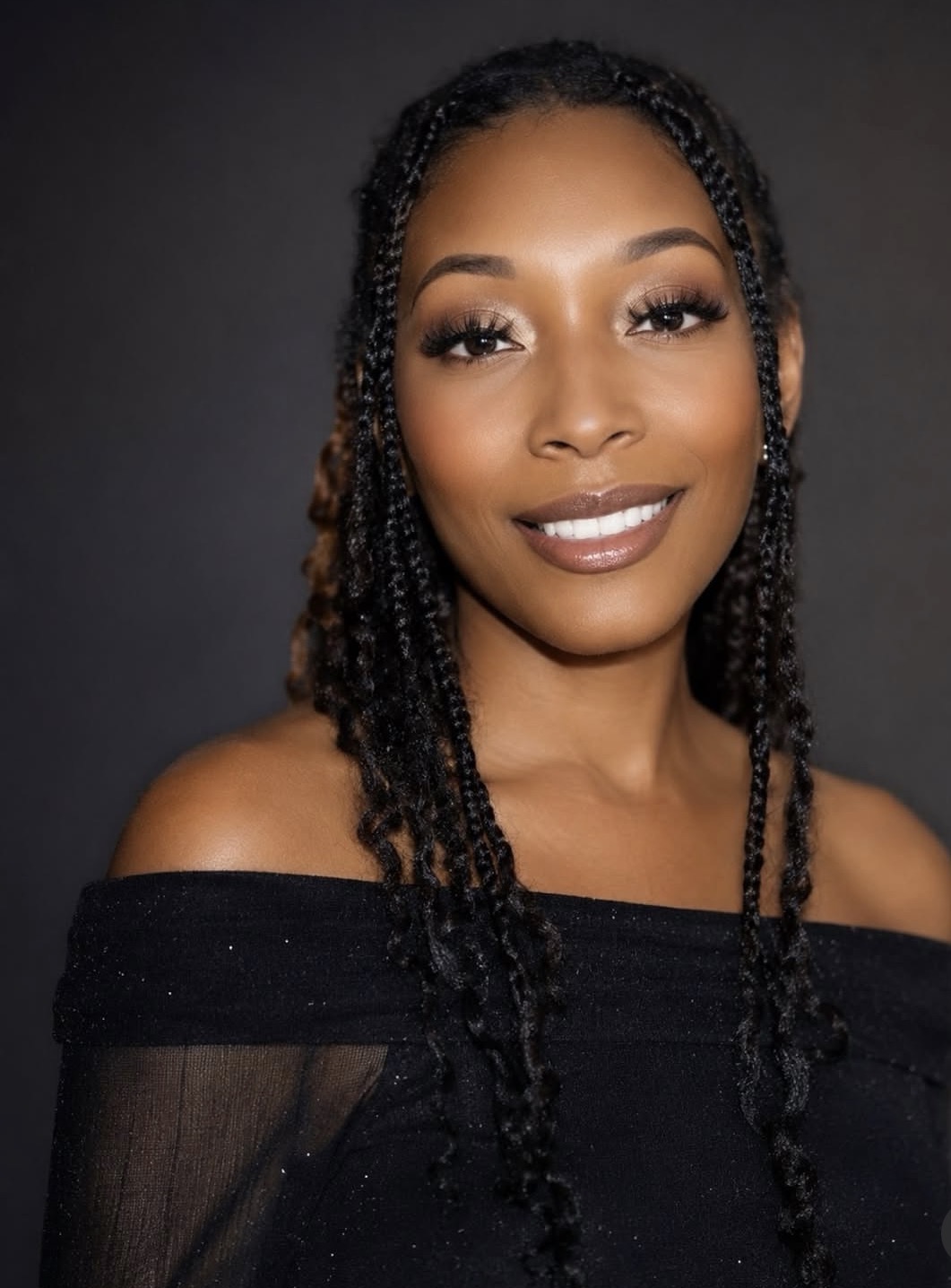 Amari Kelly studio beauty headshot